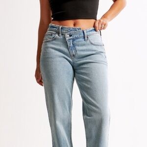 Abercrombie & Fitch Curve Love High rise 90’s relaxed Jean